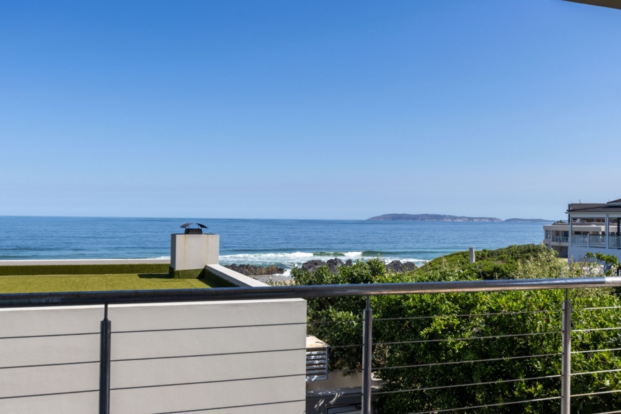 8 Bedroom Property for Sale in Keurboomstrand Western Cape